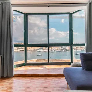 Apartment Grand Harbour View