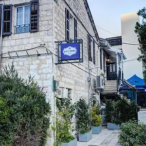 ספר כאן